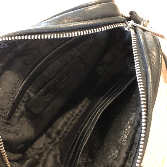 Michael Kors Purse - Picture 4 of 6